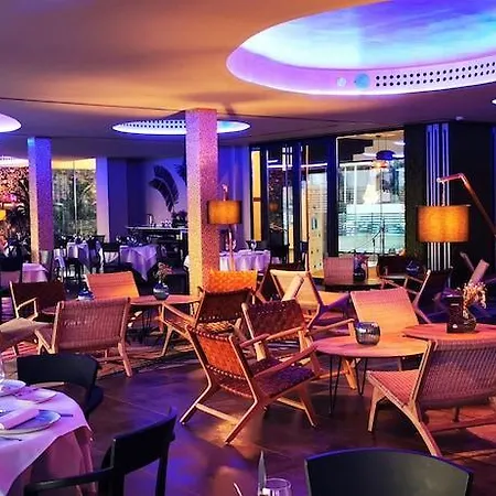 Tropical Mar Hotel